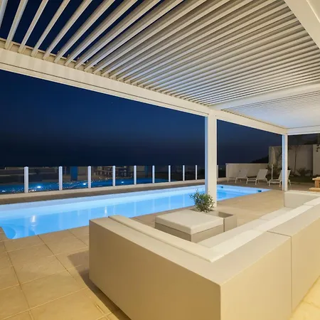 Svb Aqualuna Villa *